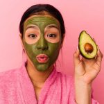 Gezichtsmasker maken van avocado