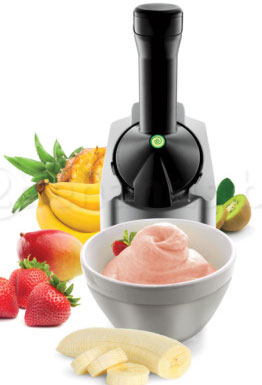 Met deze ijsmachine maak je hele gezonde ijsjes met alleen fruit.