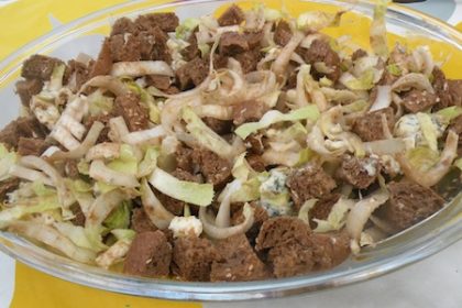 Salade met witlof en gorgonzola