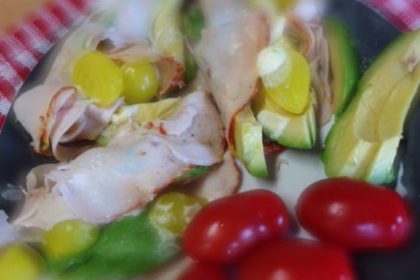 kip en avocado als lunch