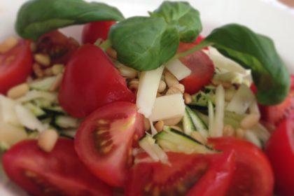 courgettini-tomaat-basilicum