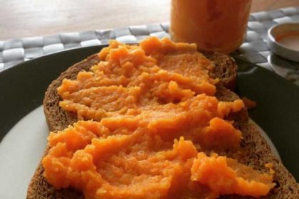 Gezonde sandwichspread van wortel maken