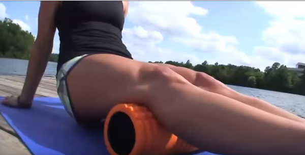 Spierknopen masseren met een foam roller