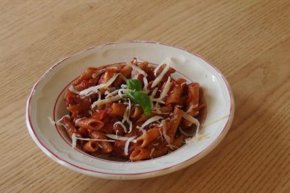 snelle pasta aubergine tomaat knoflook gezond recept
