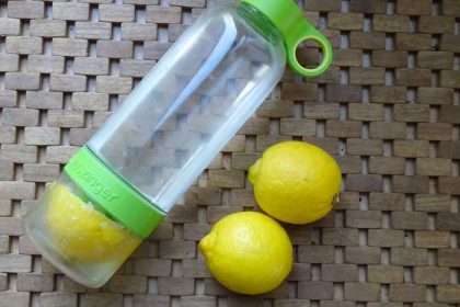 Waterfles voor citroen, komkommer, kiwi, sinaasappel, munt en nog veel meer.