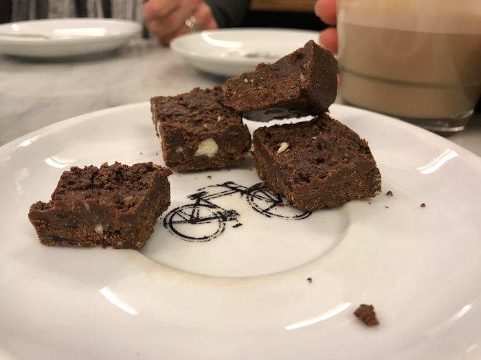 Fonkelnieuw Zelfgemaakt lekkers van chocolade bij de koffie - Goed Eten Gezond VB-46