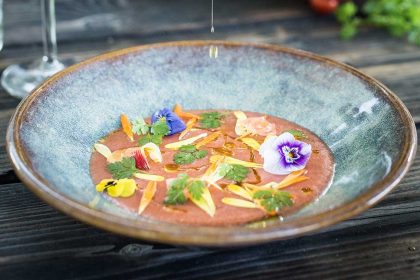 Recept met bloemen, gazpacho