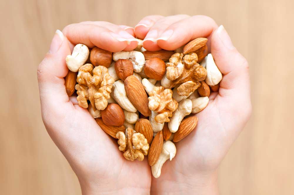 Feiten en weetjes over noten. Waarom zou je meer noten moeten eten?