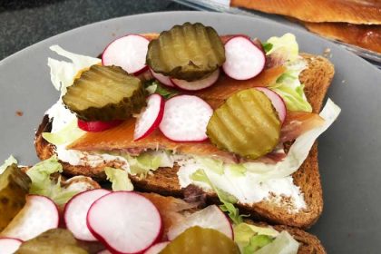 Broodje gerookte haringfilet