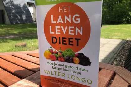 Boek over Het Lang Leven Dieet van dr. Valter Longo