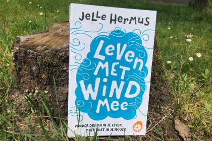 NIeuwste boek soChicken Jelle Hermus, Leven met wind mee