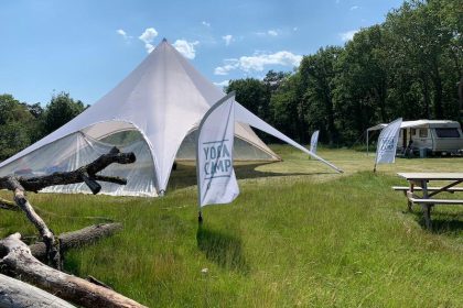 heerlijk ontspannen op de camping tijdens een yogaweekend