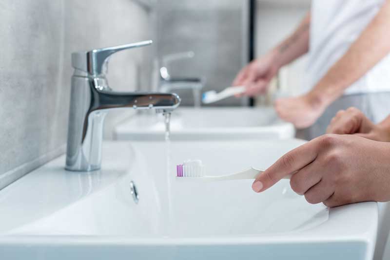 Gezonde gewoontes in de badkamer voor een betere hygiëne.
