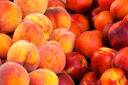 Verschil tussen nectarines en perziken