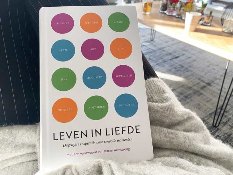 Fijn boek met dagelijkse inspiratie over zingeving en liefde