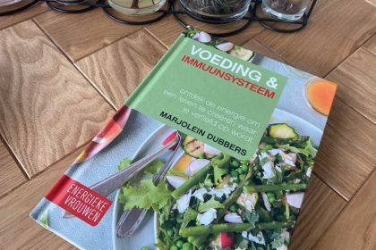 Nieuwste boek van Marjolein Dubbers over voeding en het immuunsysteem.