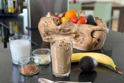 Gezond ontbijtrecept chocolade-kokos-smoothie