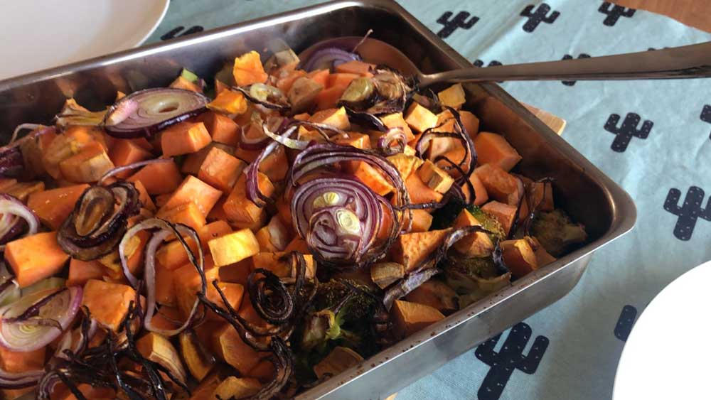 Recept traybake met kip, zoete aardappel en groenten