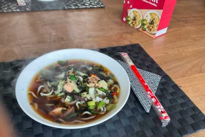 Recept voor Ramen, Japanse soep met noodles, zalm en groenten