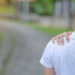 7 Tips om nek- en schouderpijn te voorkomen tijdens het wandelen