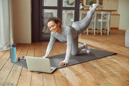 3 Tips om nu echt thuis te beginnen met fitnessen. Verbeter je conditie!