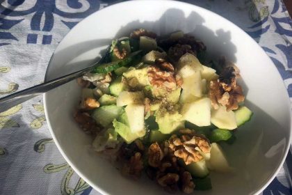 Hoe maak je een lekkere, simpele Waldorfsalade?