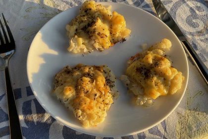 Gezond recept, gegrilde bloemkool met kaas, geschikt als voorgerecht of bijgerecht