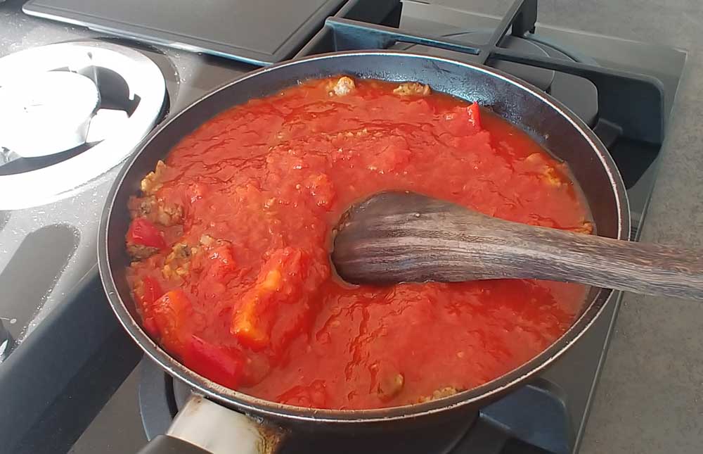 Hoe tomatensaus voor lasagne maken?
