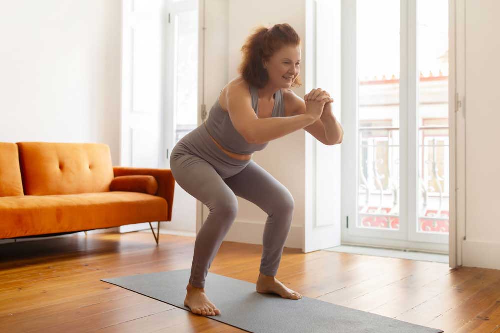 Oefening voor strakke heupen, maak een squat