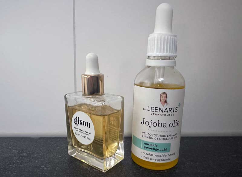 Gisou haarolie en Jojoba-olie voor haar en huid