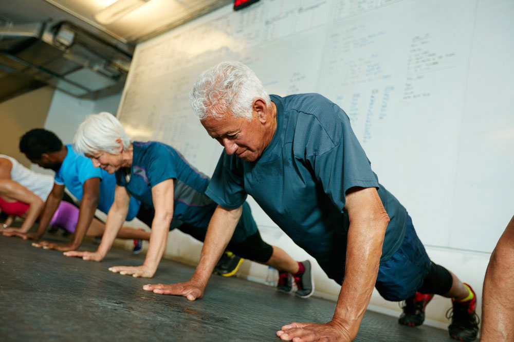 Sporten en dagelijks regelmatig bewegen helpt preventief tegen kanker en uitzaaiingen.