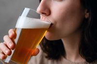 Dit wil en moet je weten over alcoholvrij drinken!